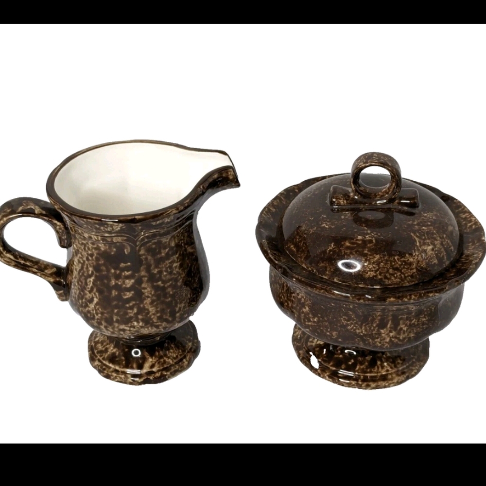 Vintage Mikasa Set Creamer & Sugar bowl with Lid D9801 Made In Japan